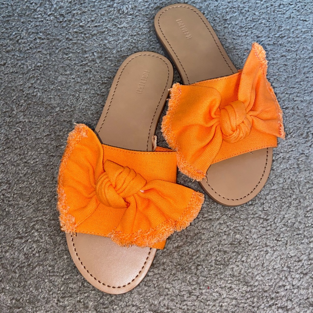 Orange bow sandals